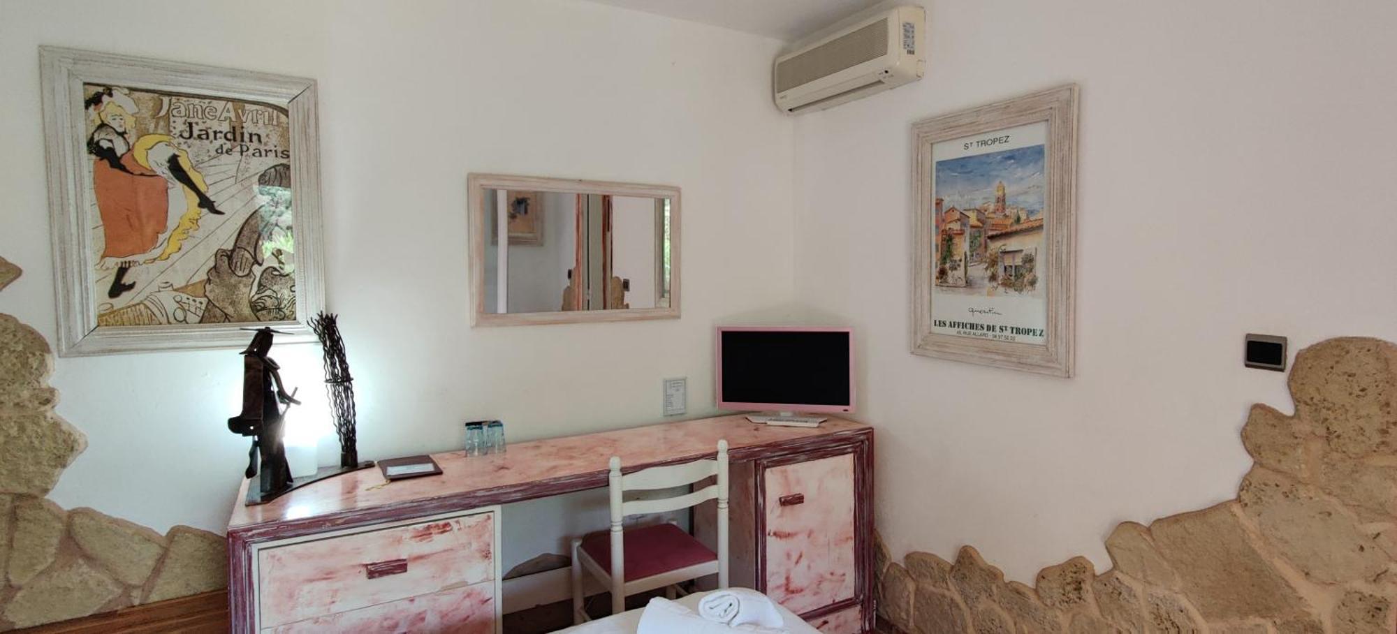 Athenopolis Hotel Гримо Екстериор снимка