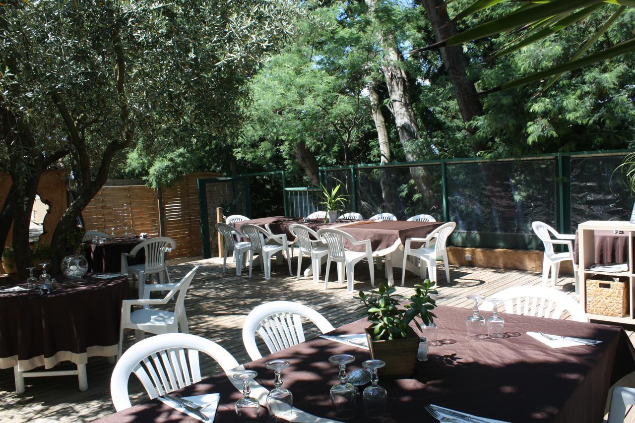 Athenopolis Hotel Гримо Екстериор снимка