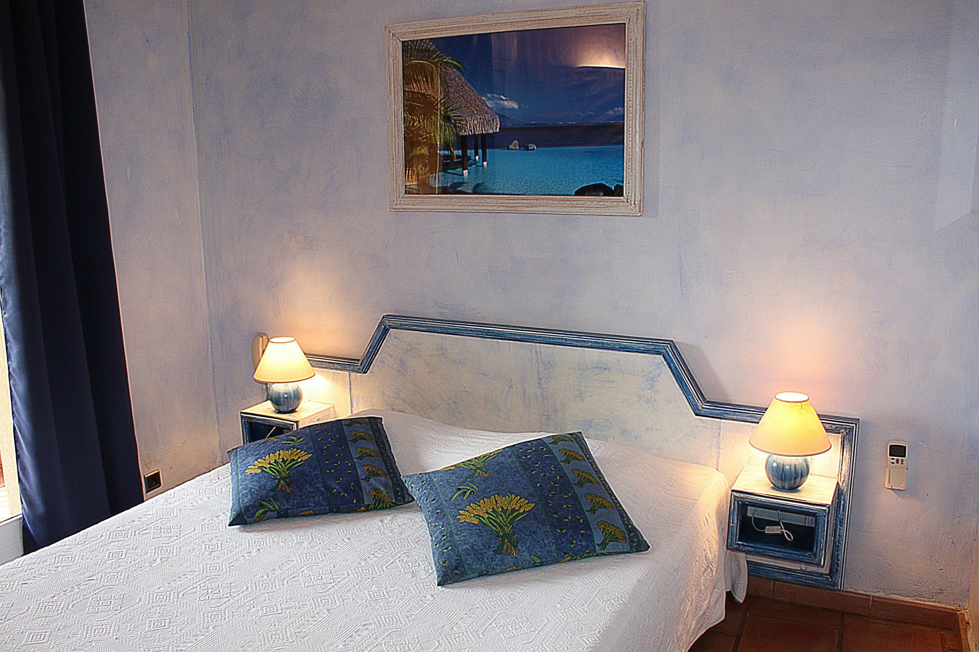 Athenopolis Hotel Гримо Екстериор снимка