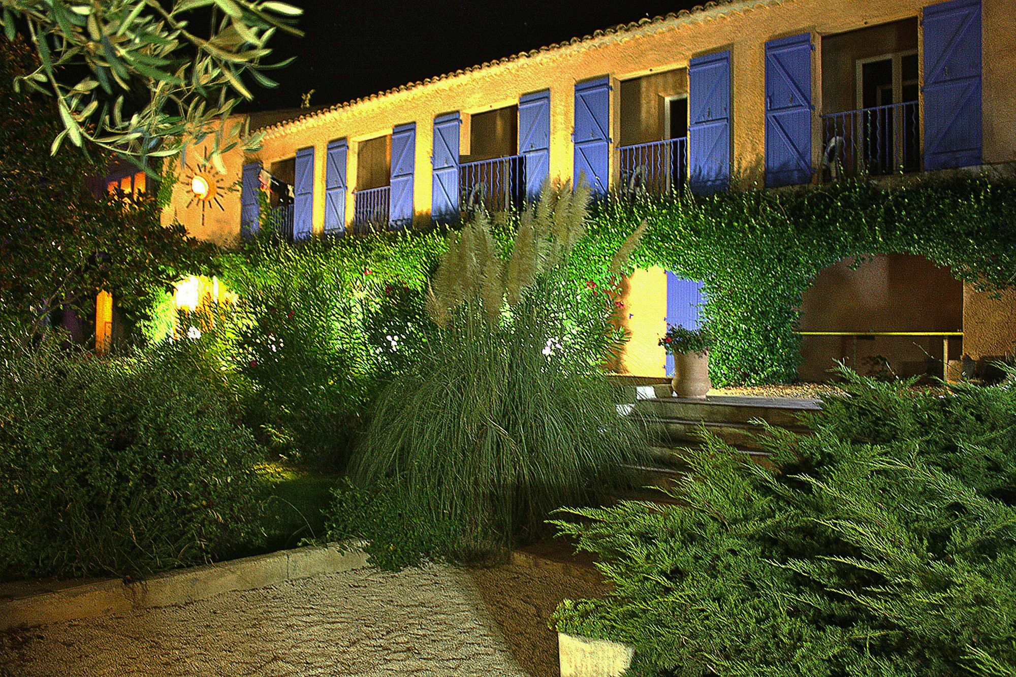 Athenopolis Hotel Гримо Екстериор снимка